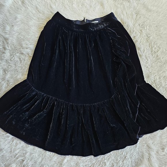 Kate Spade Women's Black Silk Blend Velvet Ruffle Front Wrap Skirt Size: 2 - Picture 2 of 8